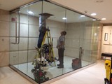 1 Construccion de Cabina en Cristal 